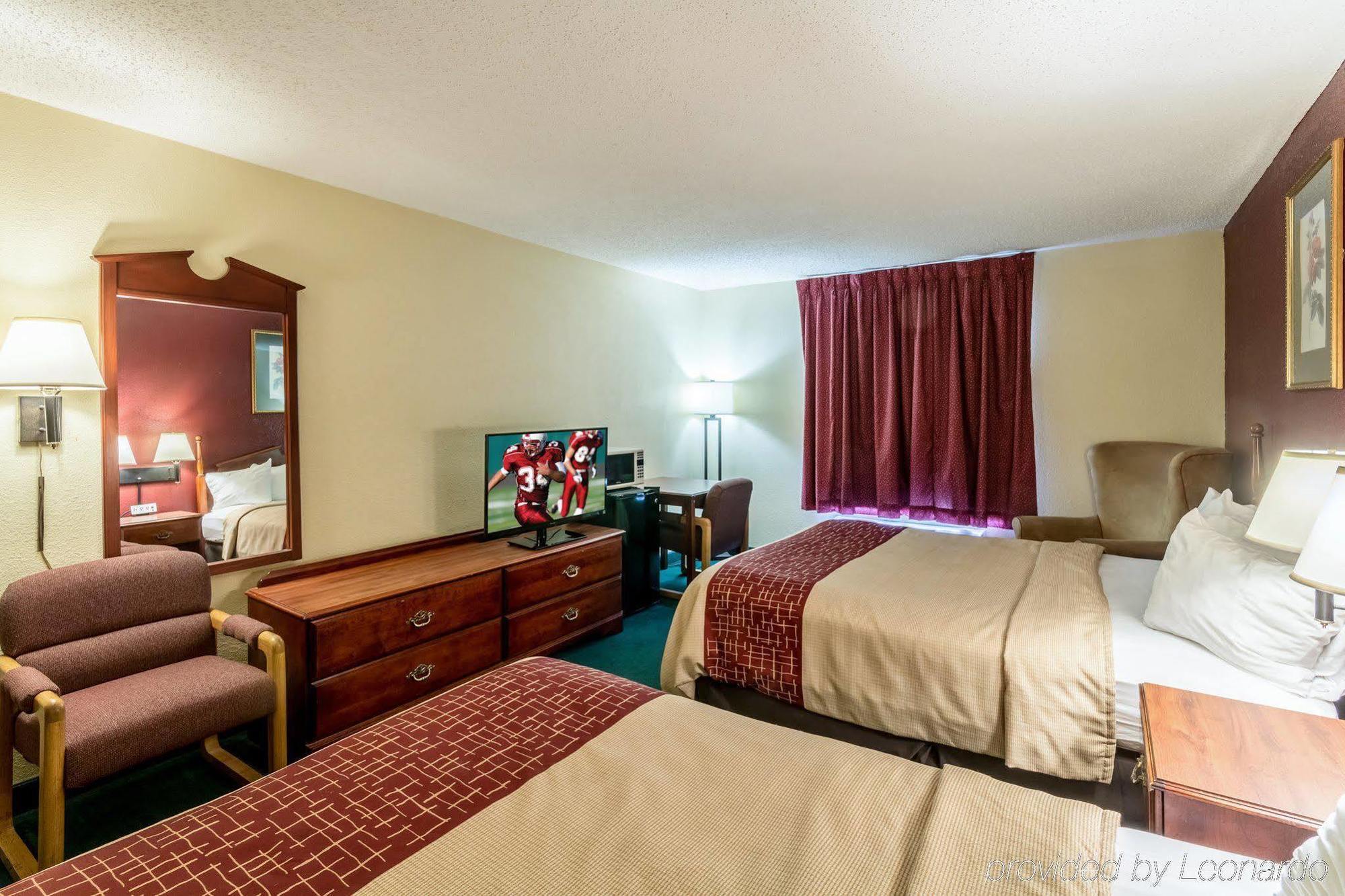 Red Roof Inn Morehead Exterior foto