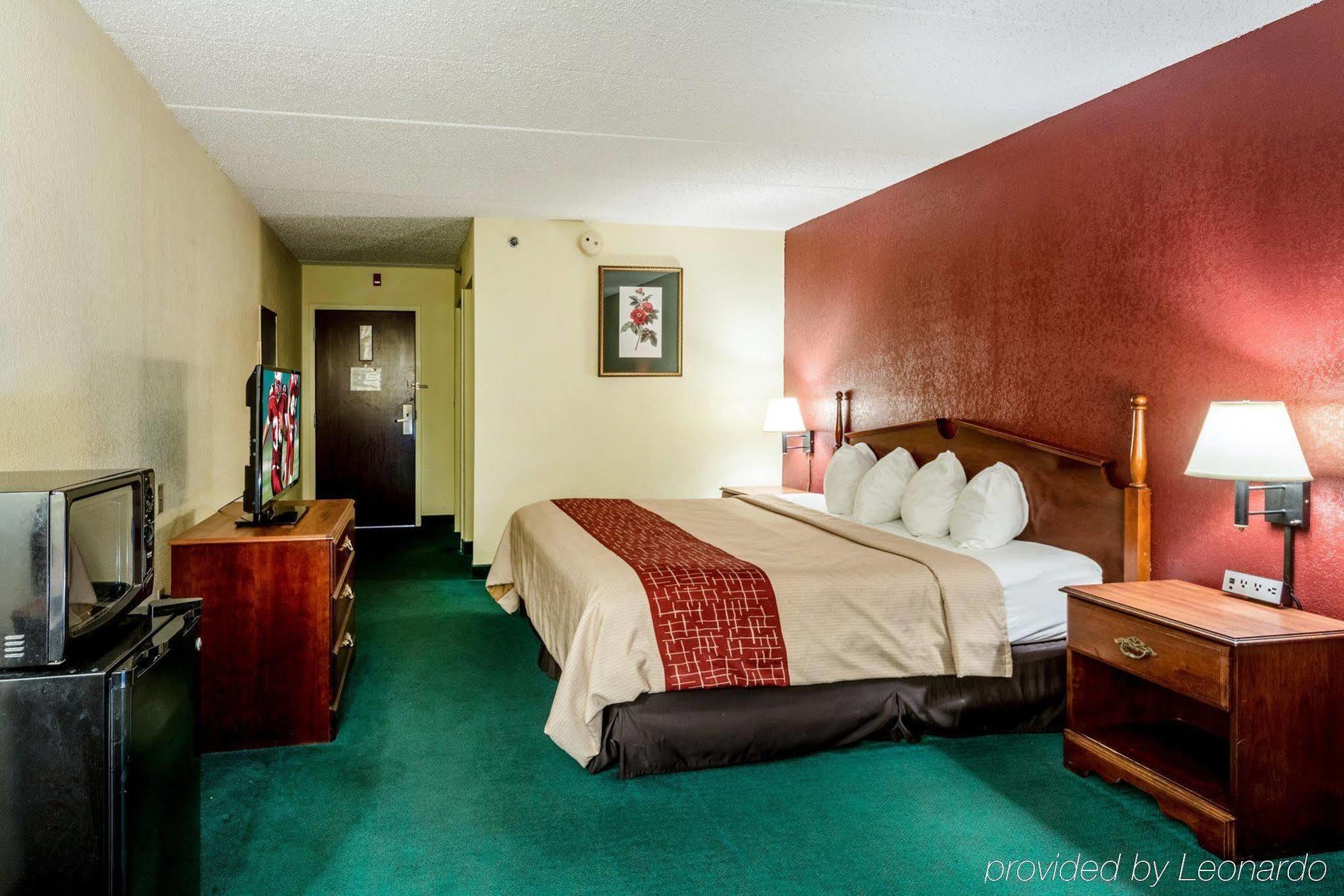 Red Roof Inn Morehead Exterior foto